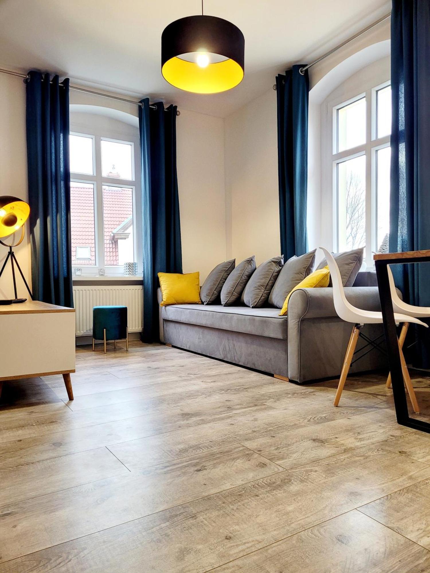 Apartament Przy Placu Piastowskim Jelenia Gora Dış mekan fotoğraf